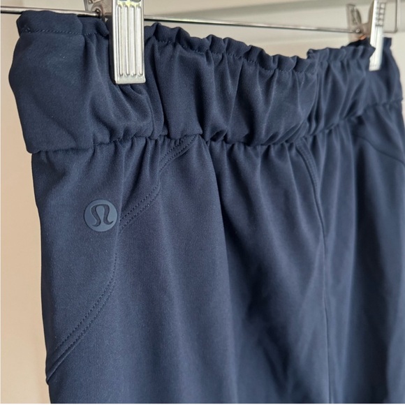 NWOT lululemon stretch pant - Picture 9 of 9